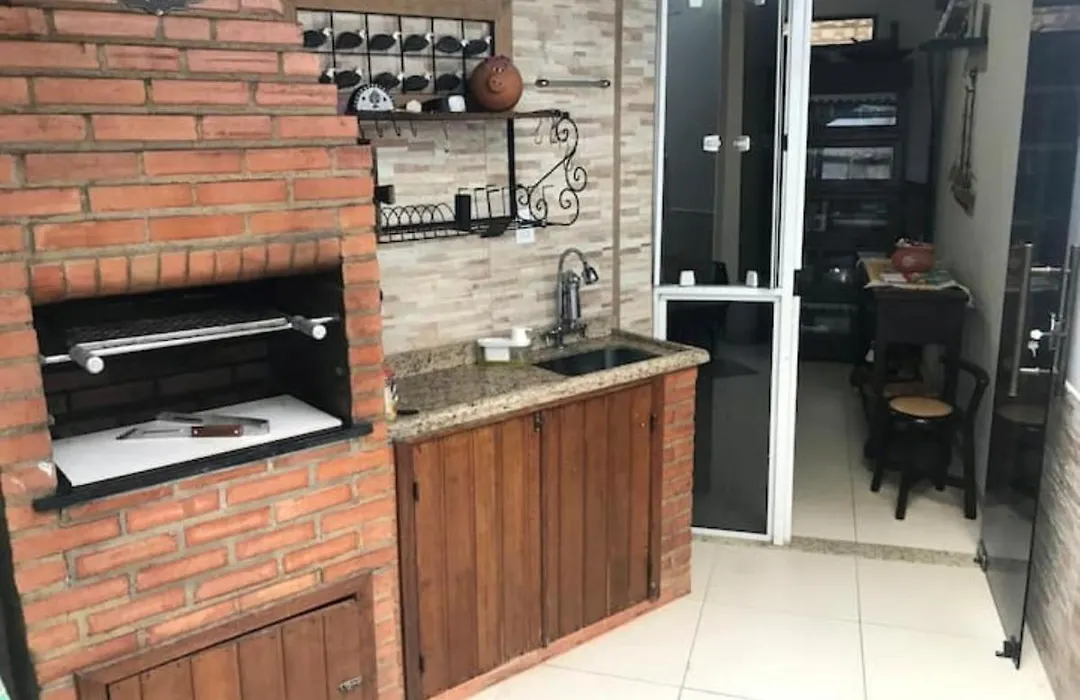 É na beira do mar...com estacionamento exclusivo-1